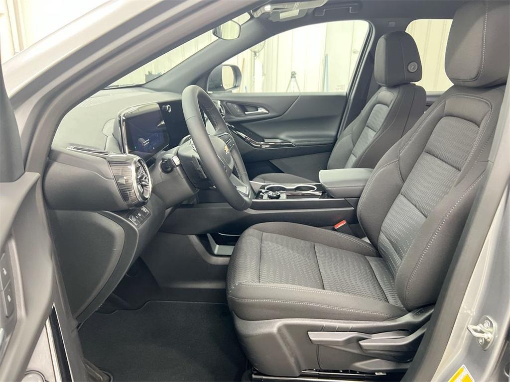 new 2026 Chevrolet Equinox car, priced at $26,873