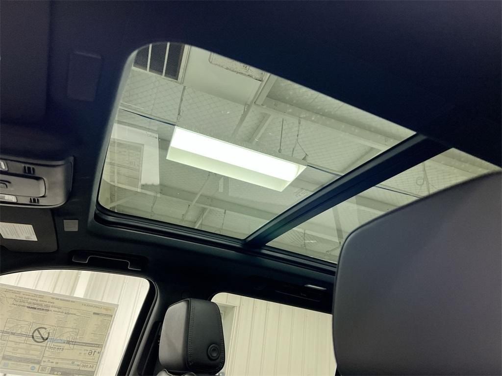 new 2025 Chevrolet Suburban car, priced at $81,873