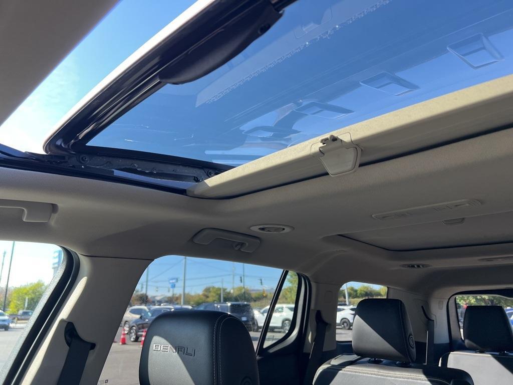 used 2018 GMC Acadia car, priced at $21,587