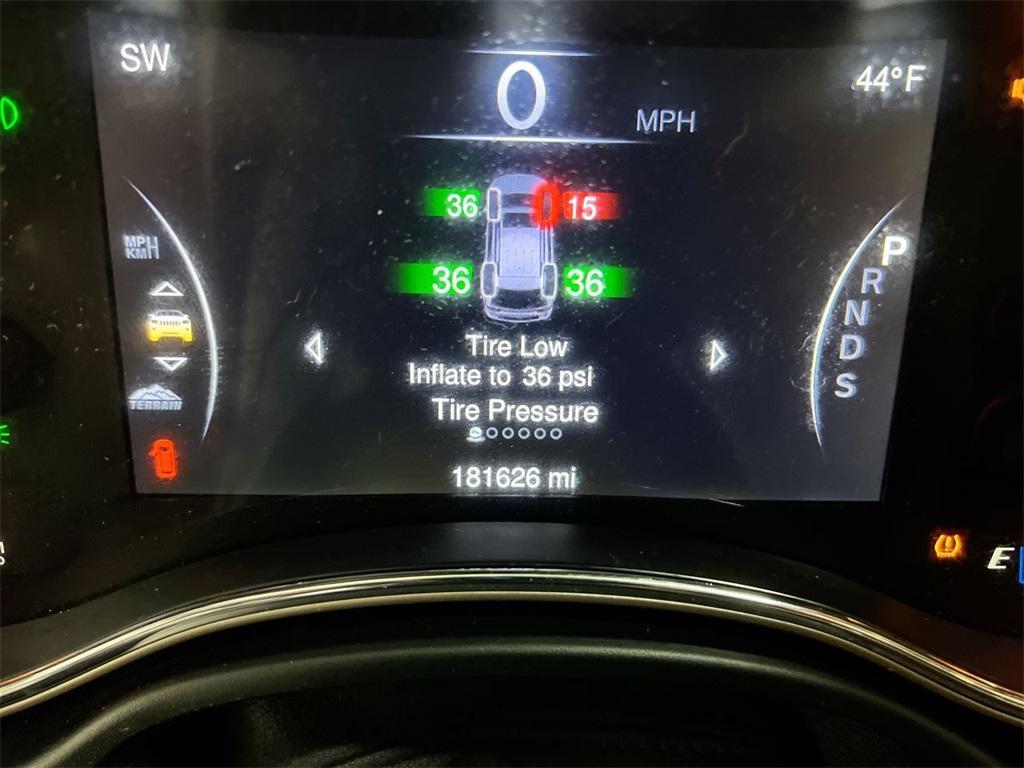 used 2015 Jeep Grand Cherokee car, priced at $5,900