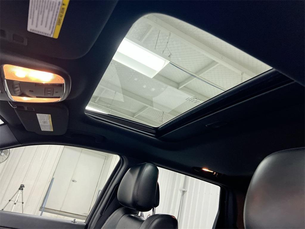 used 2015 Jeep Grand Cherokee car, priced at $5,900