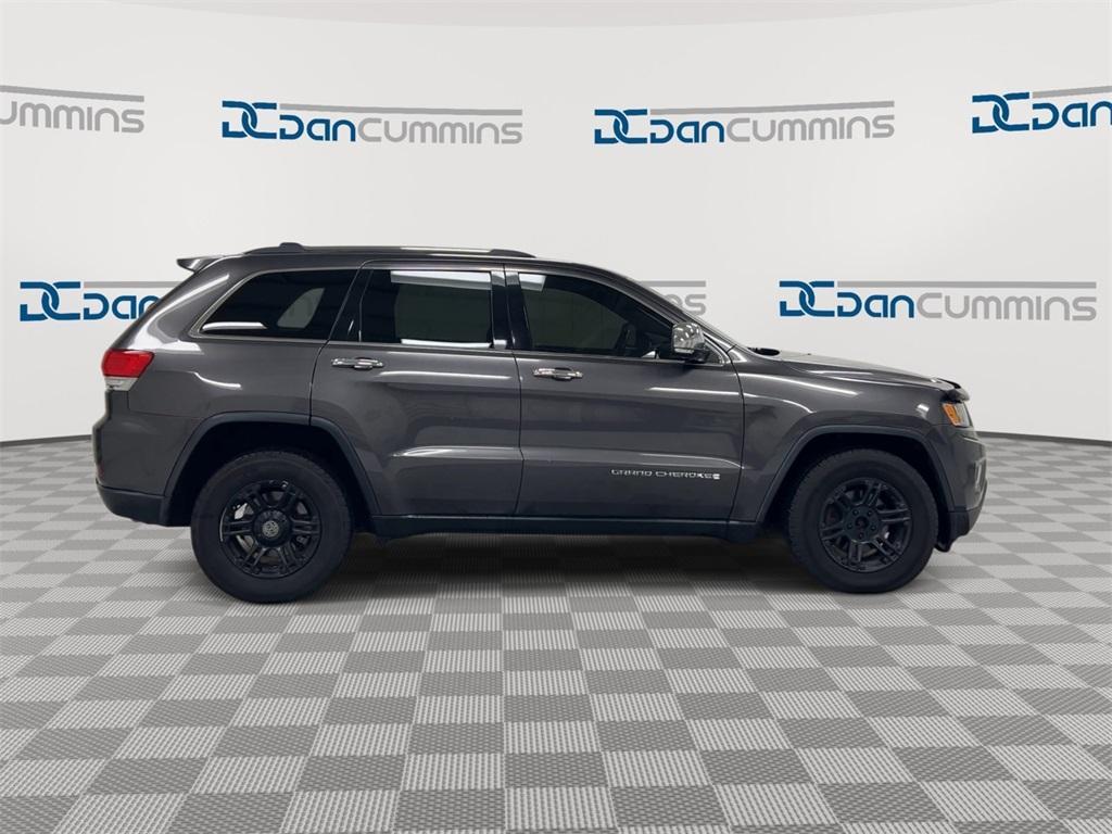 used 2015 Jeep Grand Cherokee car, priced at $5,900