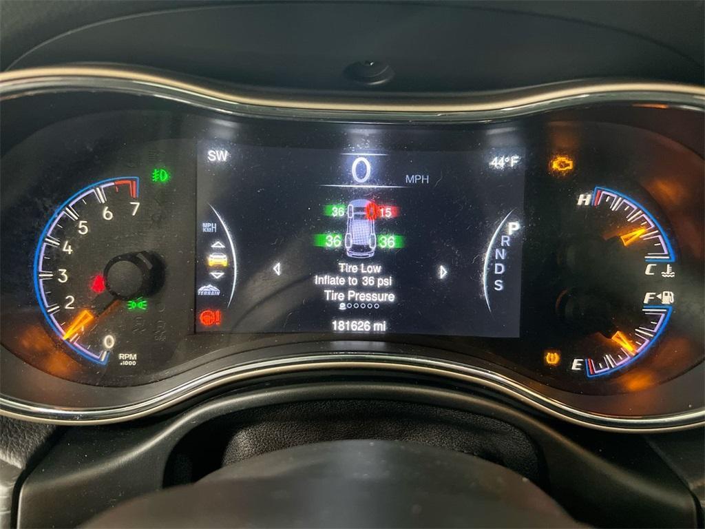 used 2015 Jeep Grand Cherokee car, priced at $5,900