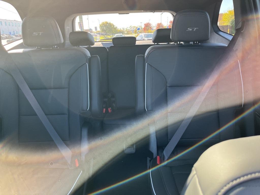 new 2026 Buick Enclave car, priced at $57,282