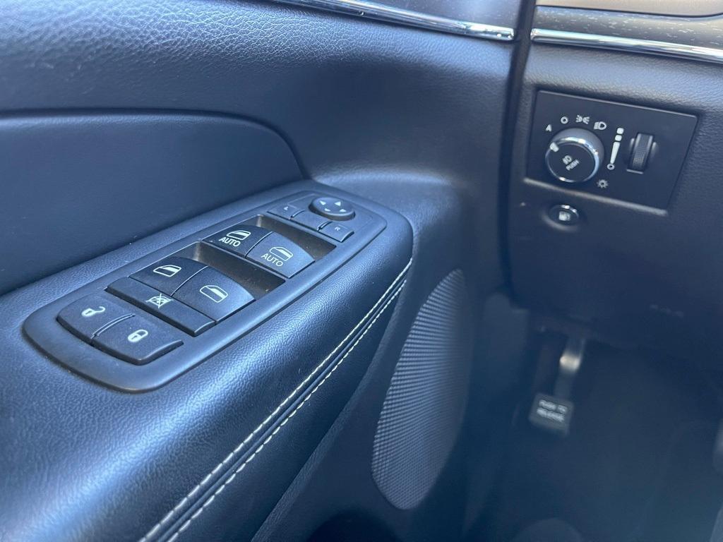 used 2017 Jeep Grand Cherokee car, priced at $14,387