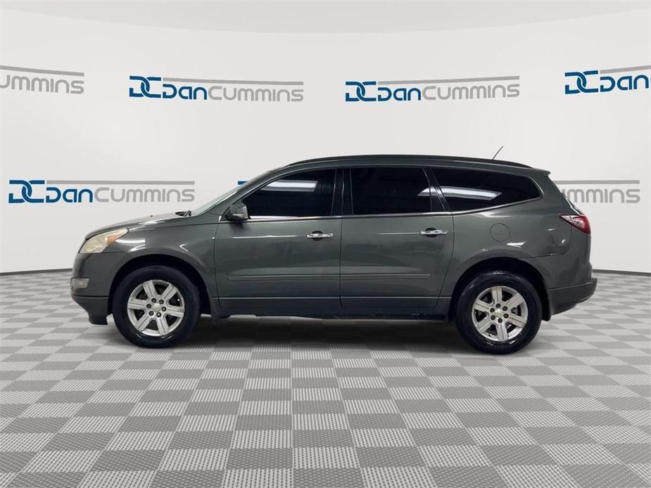 used 2011 Chevrolet Traverse car, priced at $2,500