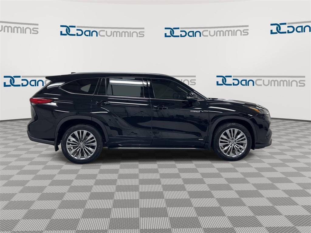 used 2021 Toyota Highlander Hybrid car, priced at $34,587