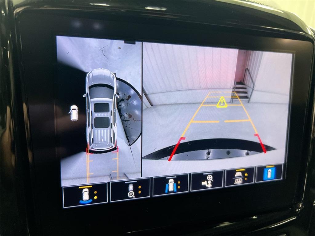 used 2022 Chevrolet Traverse car, priced at $29,987