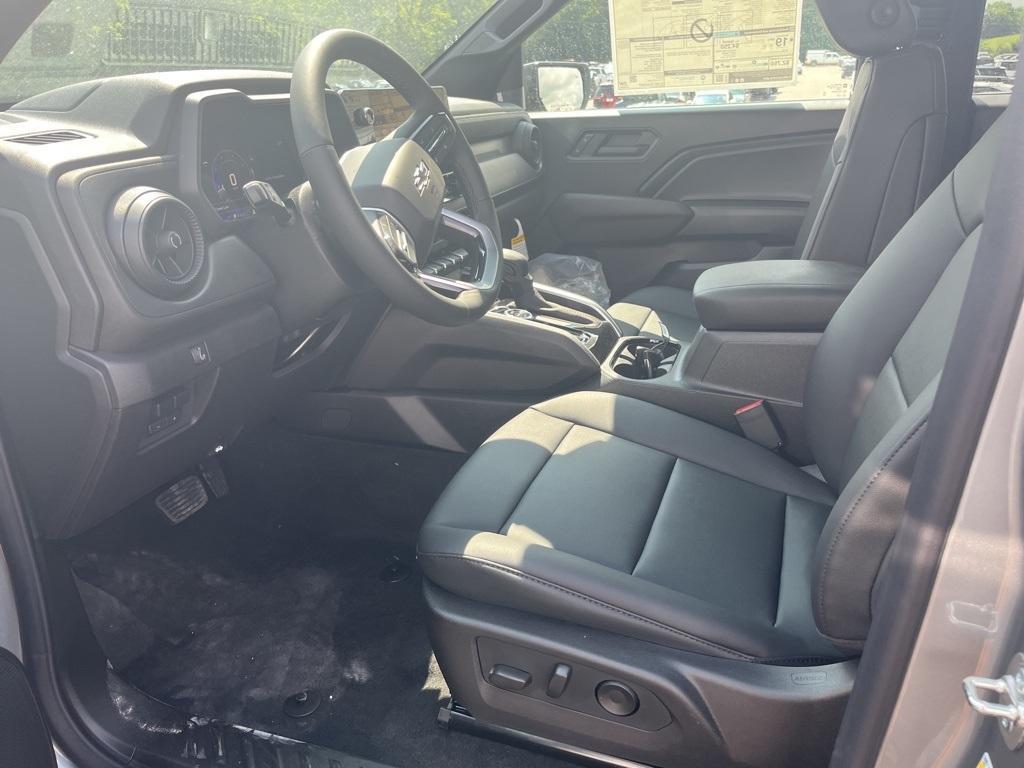new 2025 Chevrolet Colorado car, priced at $43,873