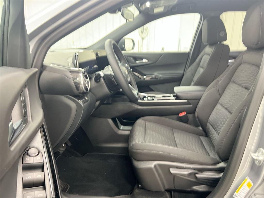 new 2026 Chevrolet Equinox car, priced at $26,873