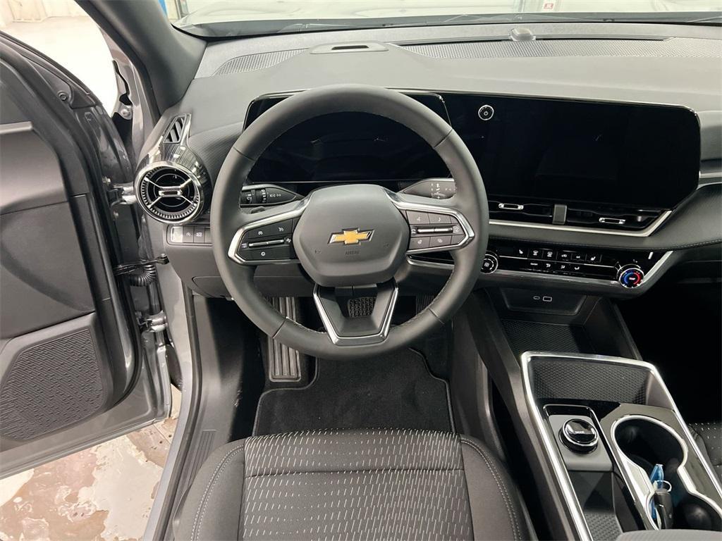 new 2026 Chevrolet Equinox car, priced at $26,873