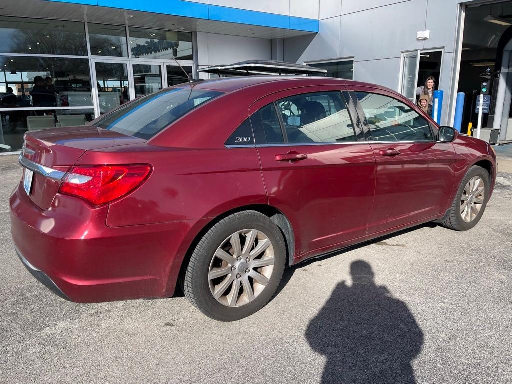 used 2011 Chrysler 200 car, priced at $2,500