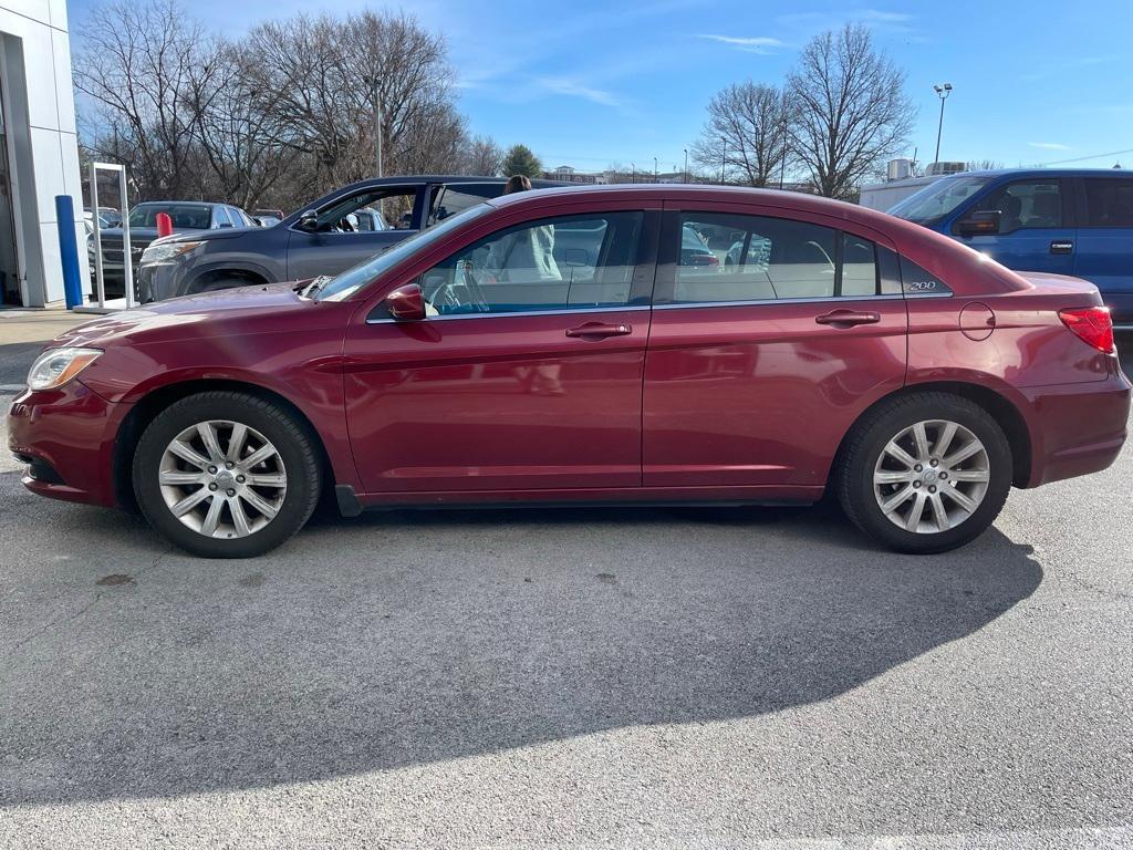 used 2011 Chrysler 200 car, priced at $2,500