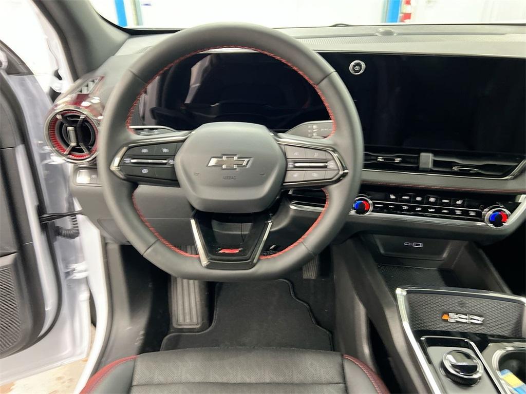 new 2026 Chevrolet Equinox car, priced at $32,873