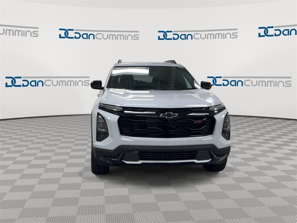 new 2026 Chevrolet Equinox car, priced at $32,873