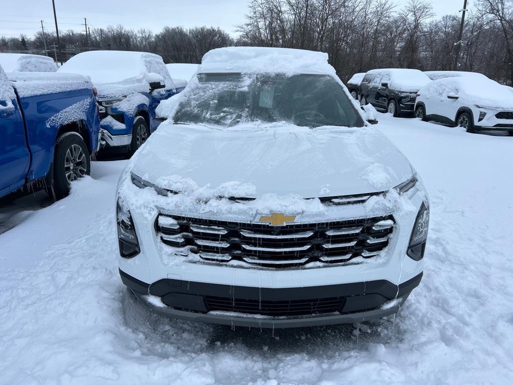 new 2025 Chevrolet Equinox car, priced at $26,995