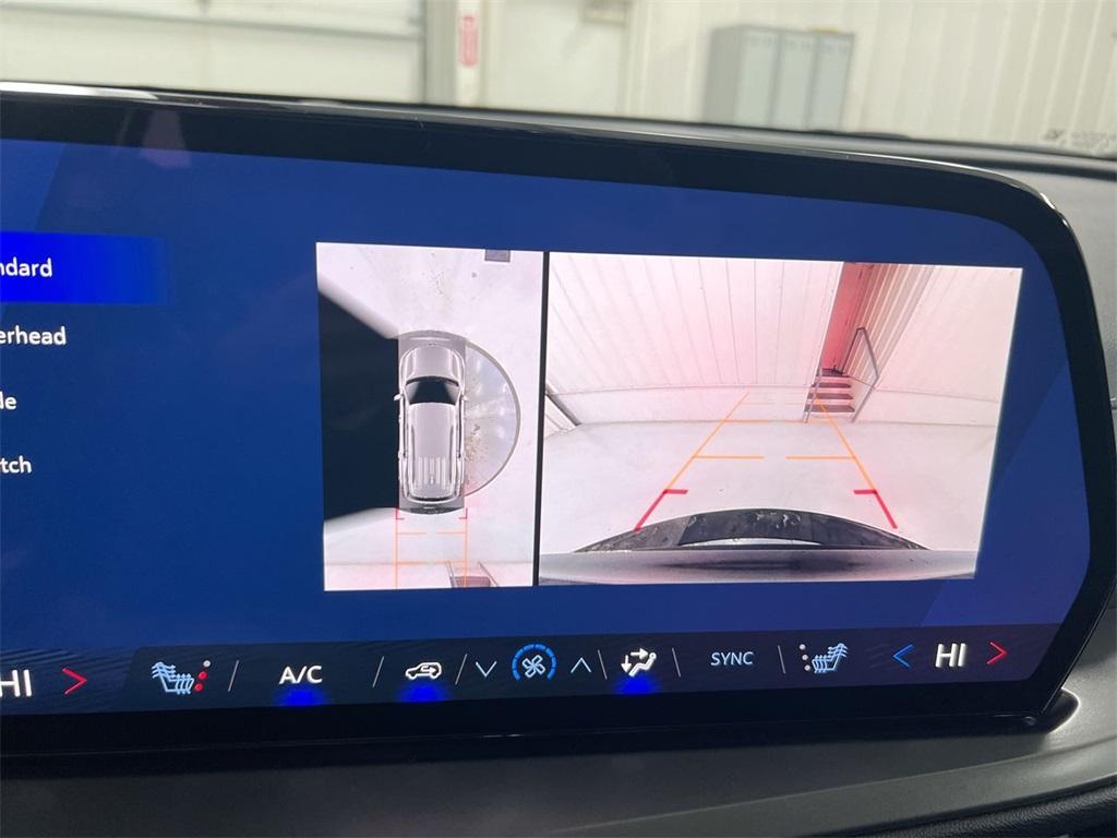 new 2026 Chevrolet Traverse car, priced at $43,873