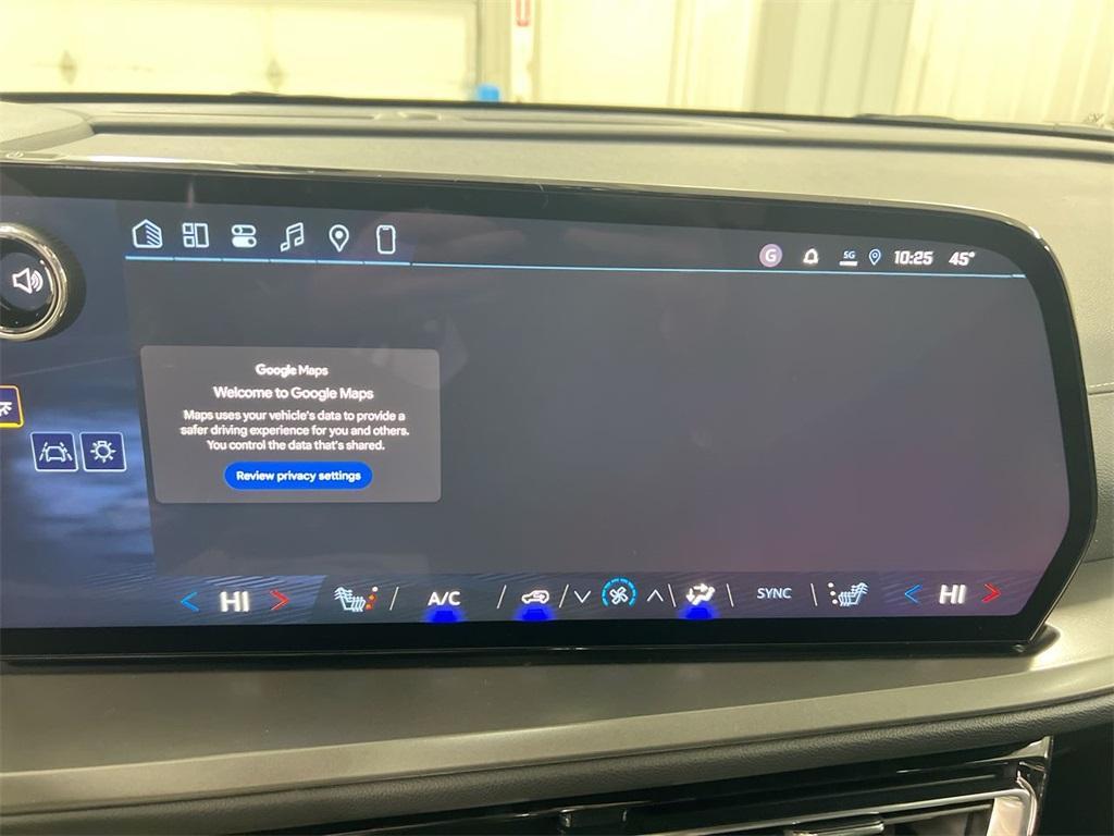 new 2026 Chevrolet Traverse car, priced at $43,873