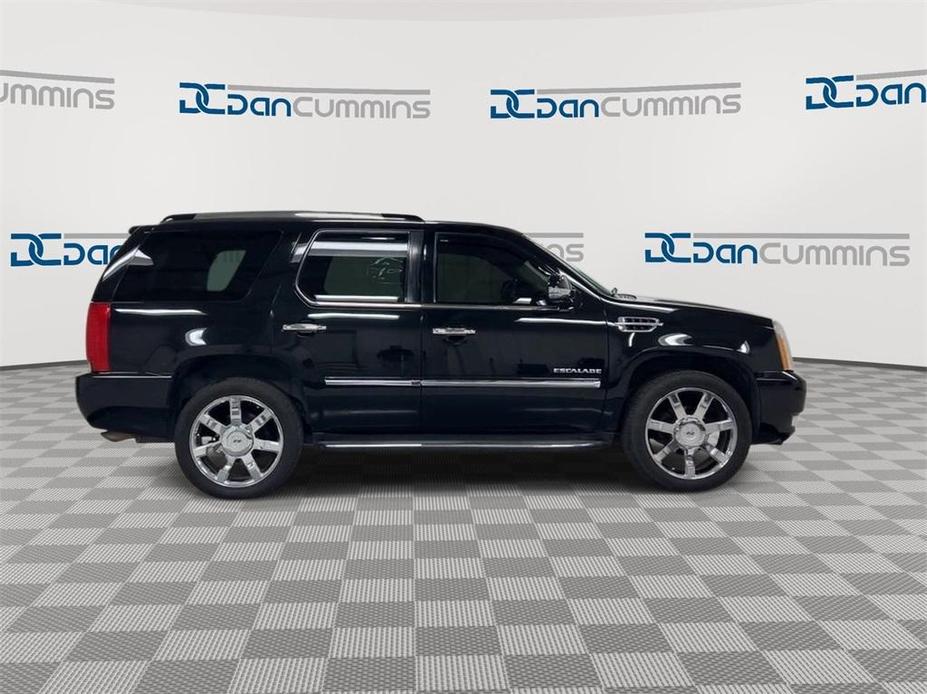 used 2013 Cadillac Escalade car, priced at $9,400