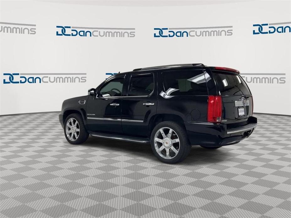 used 2013 Cadillac Escalade car, priced at $9,400