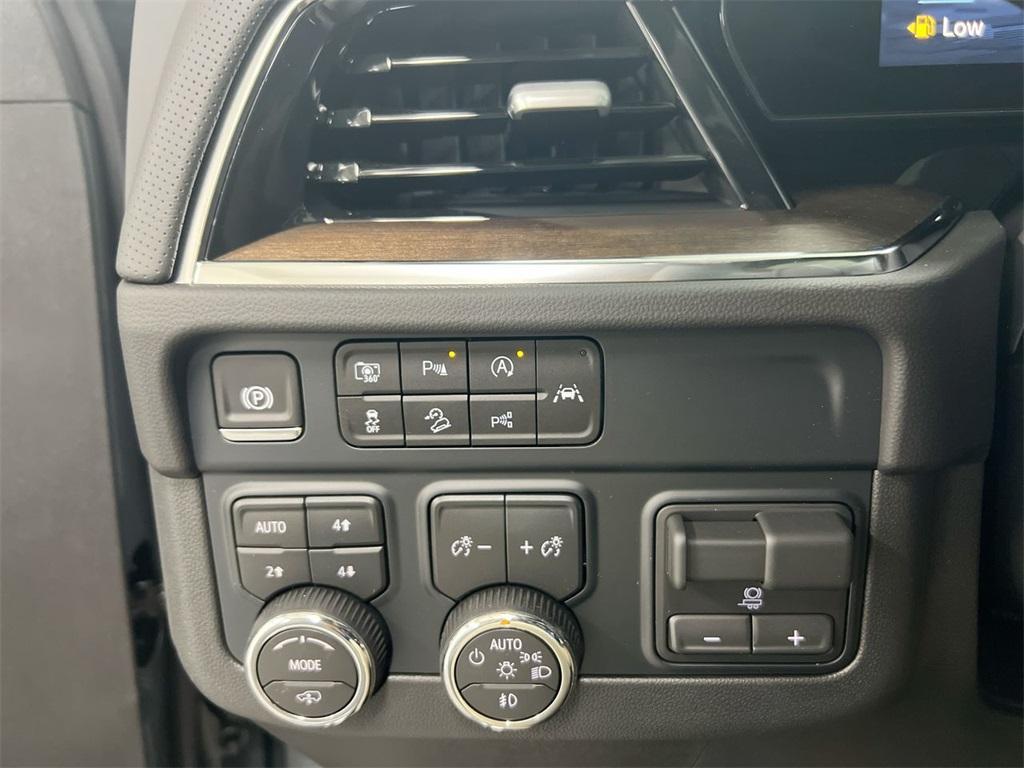 new 2026 Chevrolet Suburban car, priced at $93,017