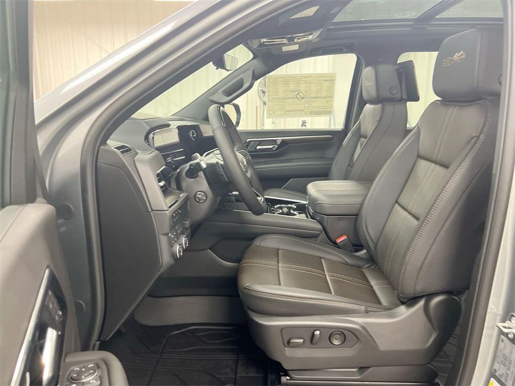 new 2026 Chevrolet Suburban car, priced at $93,017