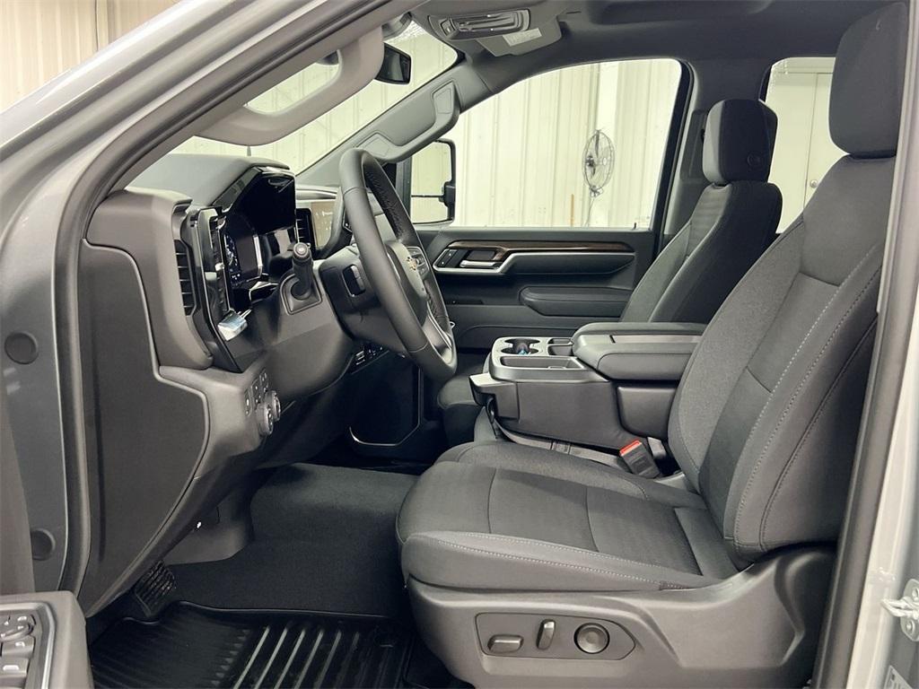 used 2025 Chevrolet Silverado 2500 car, priced at $57,987