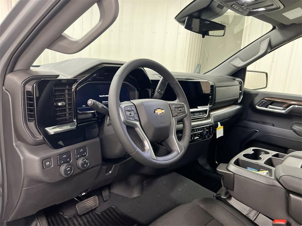 new 2025 Chevrolet Silverado 1500 car, priced at $47,295