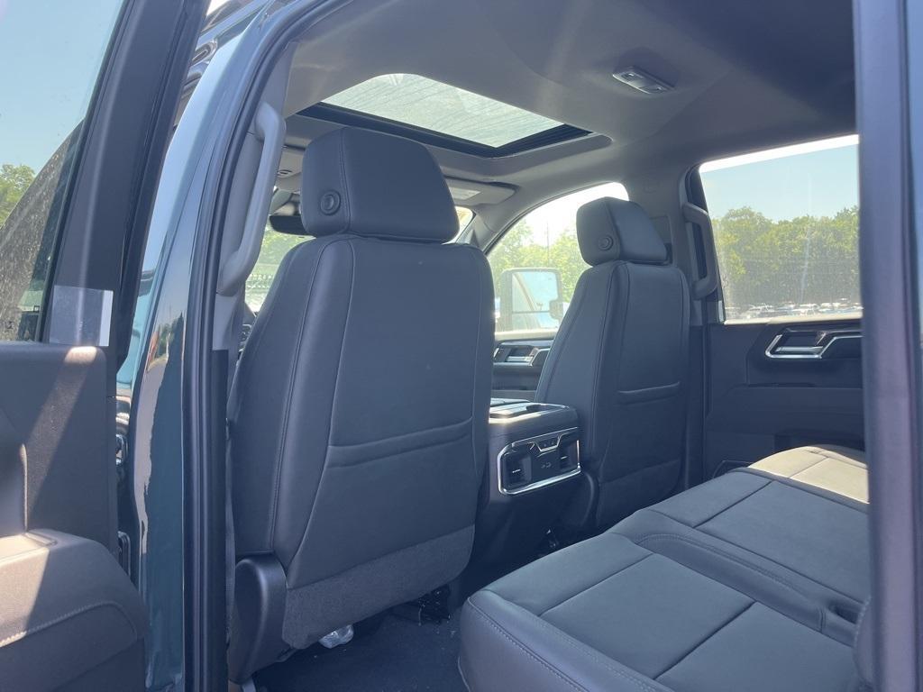 new 2025 Chevrolet Silverado 2500 car, priced at $83,160