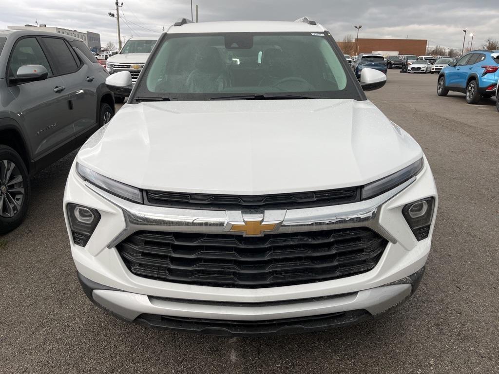 new 2025 Chevrolet TrailBlazer car, priced at $23,873