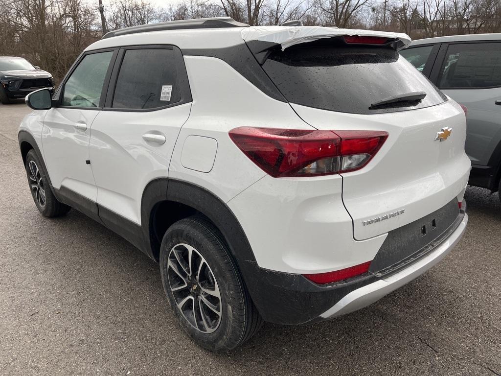 new 2025 Chevrolet TrailBlazer car, priced at $23,873