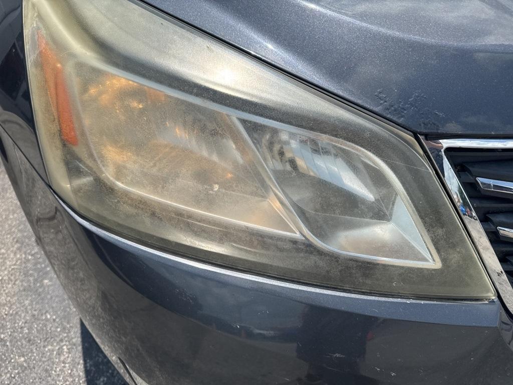 used 2013 Chevrolet Traverse car, priced at $3,500