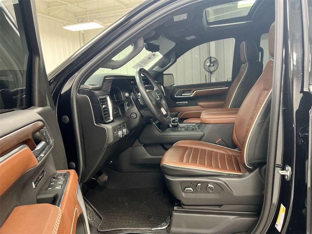 used 2024 GMC Sierra 1500 car, priced at $60,987