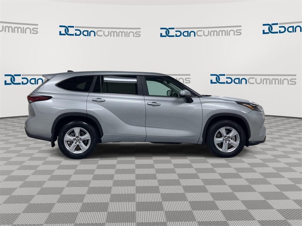 used 2024 Toyota Highlander car, priced at $39,587