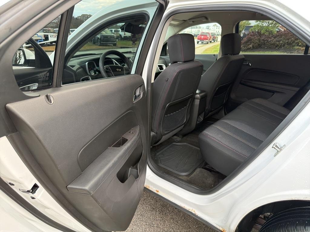 used 2015 Chevrolet Equinox car, priced at $5,900