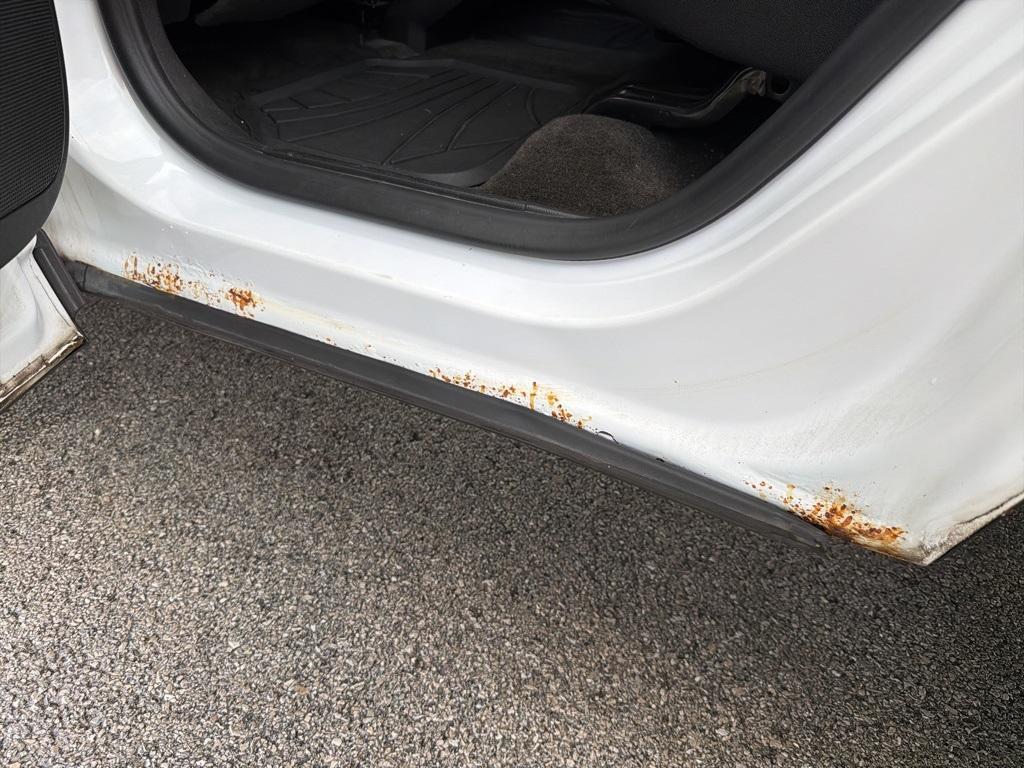 used 2015 Chevrolet Equinox car, priced at $5,900