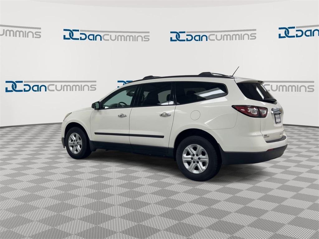 used 2014 Chevrolet Traverse car, priced at $7,500