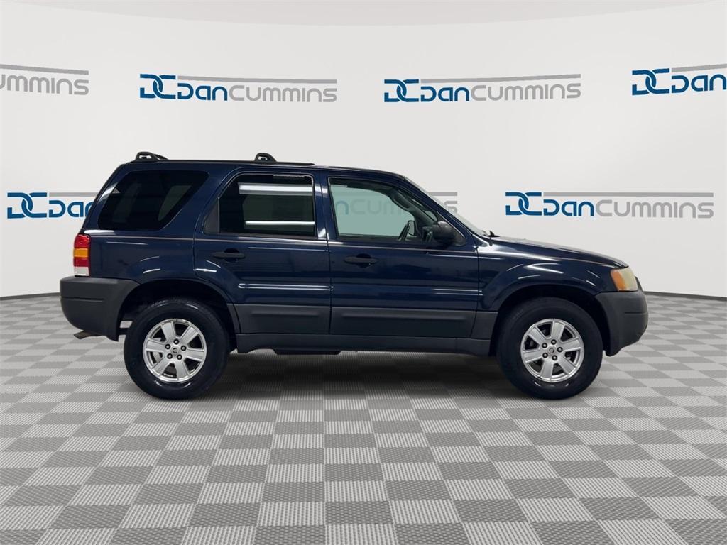used 2003 Ford Escape car, priced at $2,600