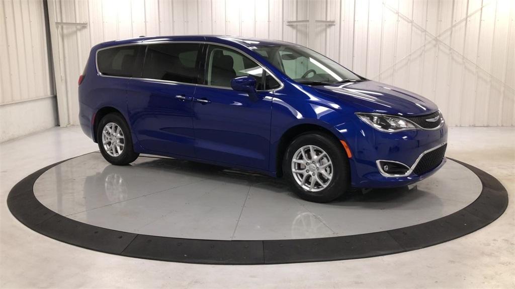 used 2020 Chrysler Pacifica car, priced at $18,587