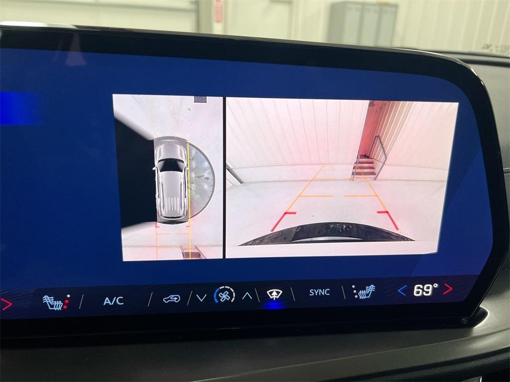 new 2026 Chevrolet Traverse car, priced at $45,873