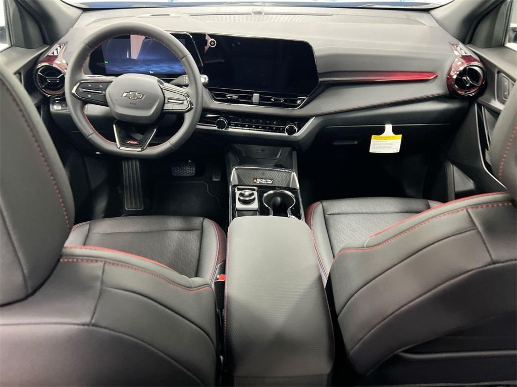 new 2026 Chevrolet Equinox car, priced at $31,873
