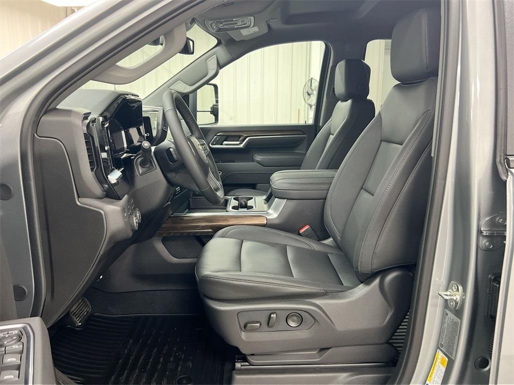 new 2026 Chevrolet Silverado 3500 car, priced at $71,873