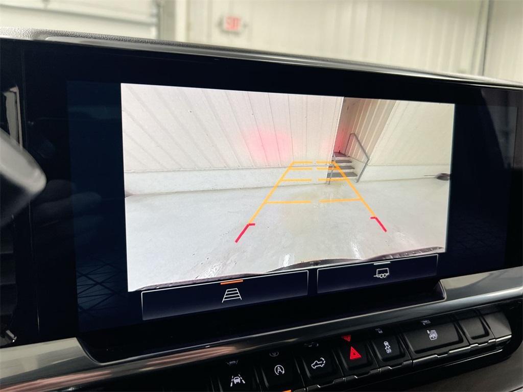 used 2024 GMC Sierra 1500 car, priced at $42,387