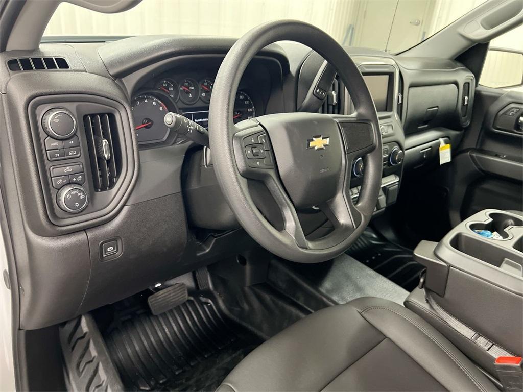 new 2025 Chevrolet Silverado 1500 car, priced at $43,820