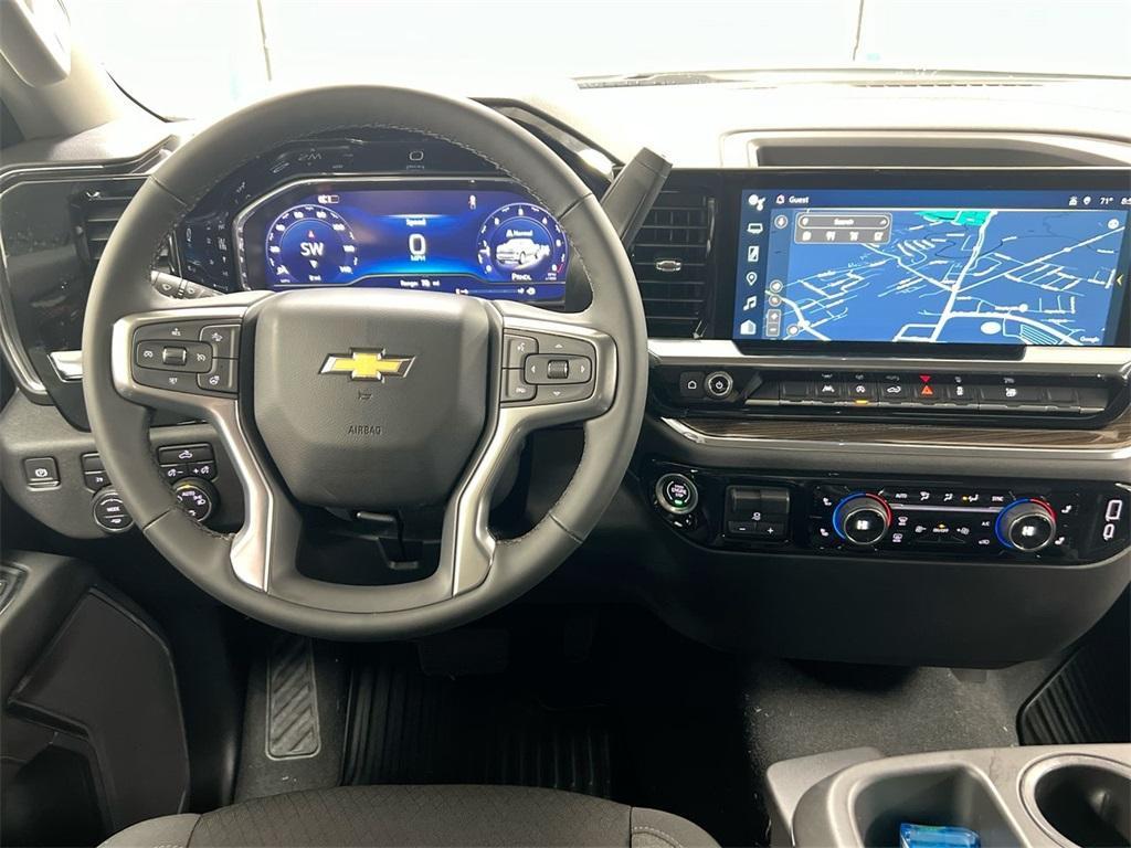 new 2025 Chevrolet Silverado 1500 car, priced at $46,895