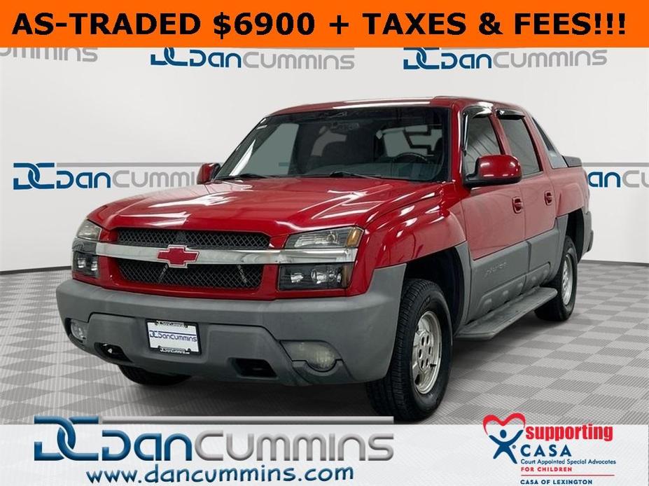 used 2002 Chevrolet Avalanche car, priced at $6,900