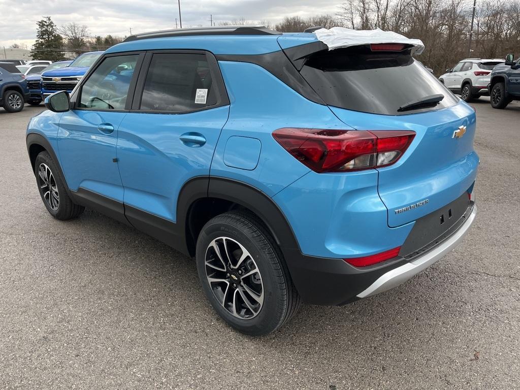 new 2025 Chevrolet TrailBlazer car, priced at $23,873