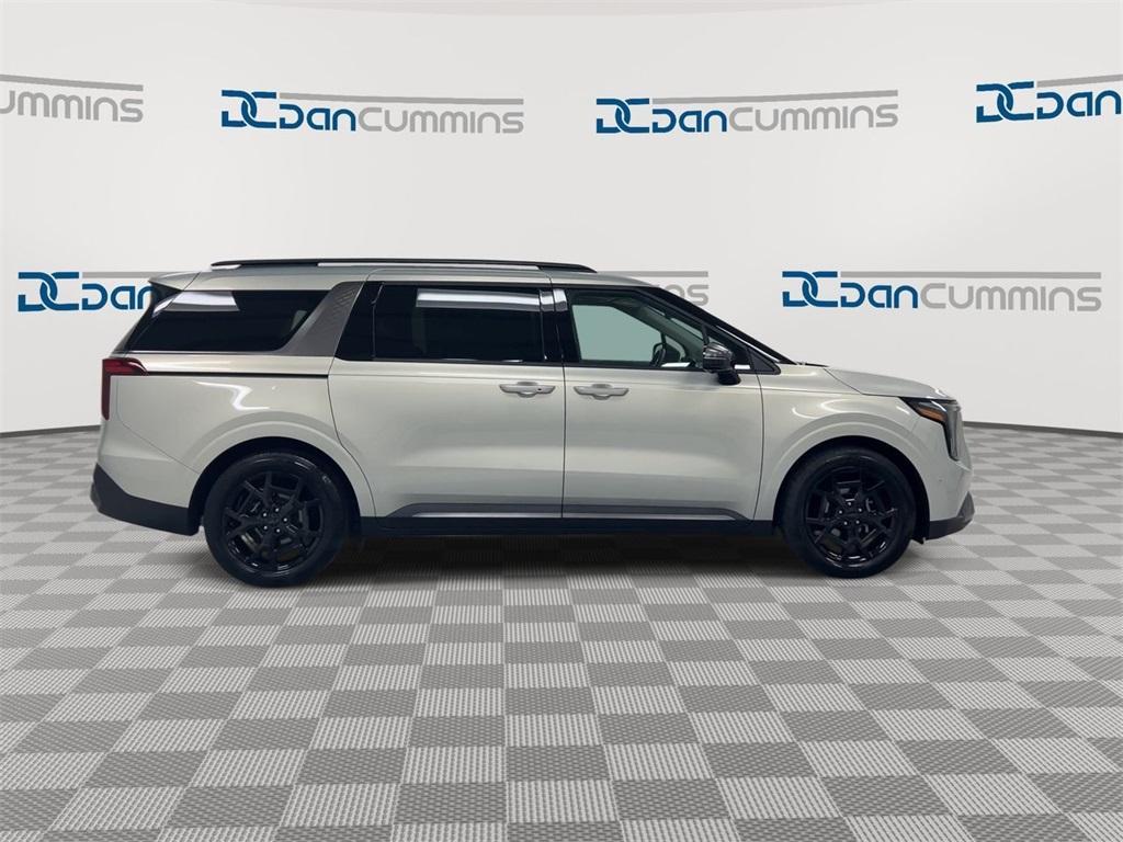used 2025 Kia Carnival car, priced at $44,987