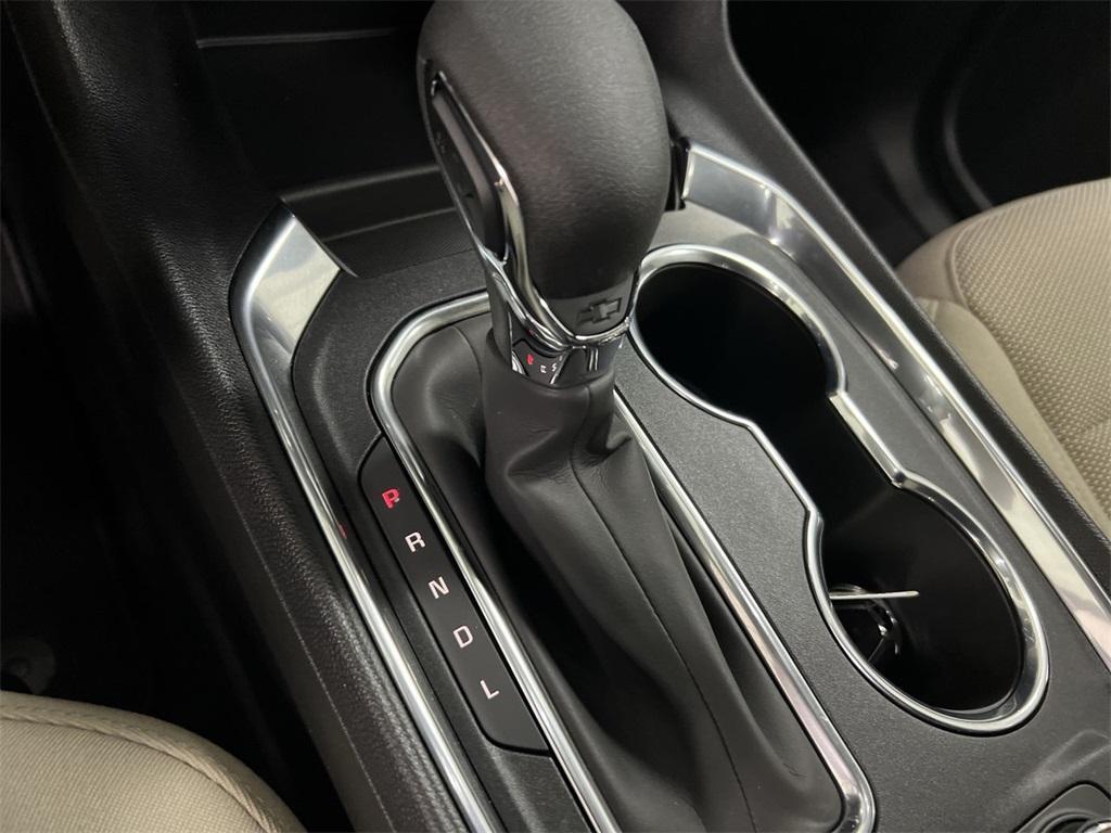 used 2023 Chevrolet Traverse car, priced at $27,587