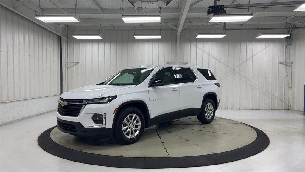 used 2023 Chevrolet Traverse car, priced at $27,587
